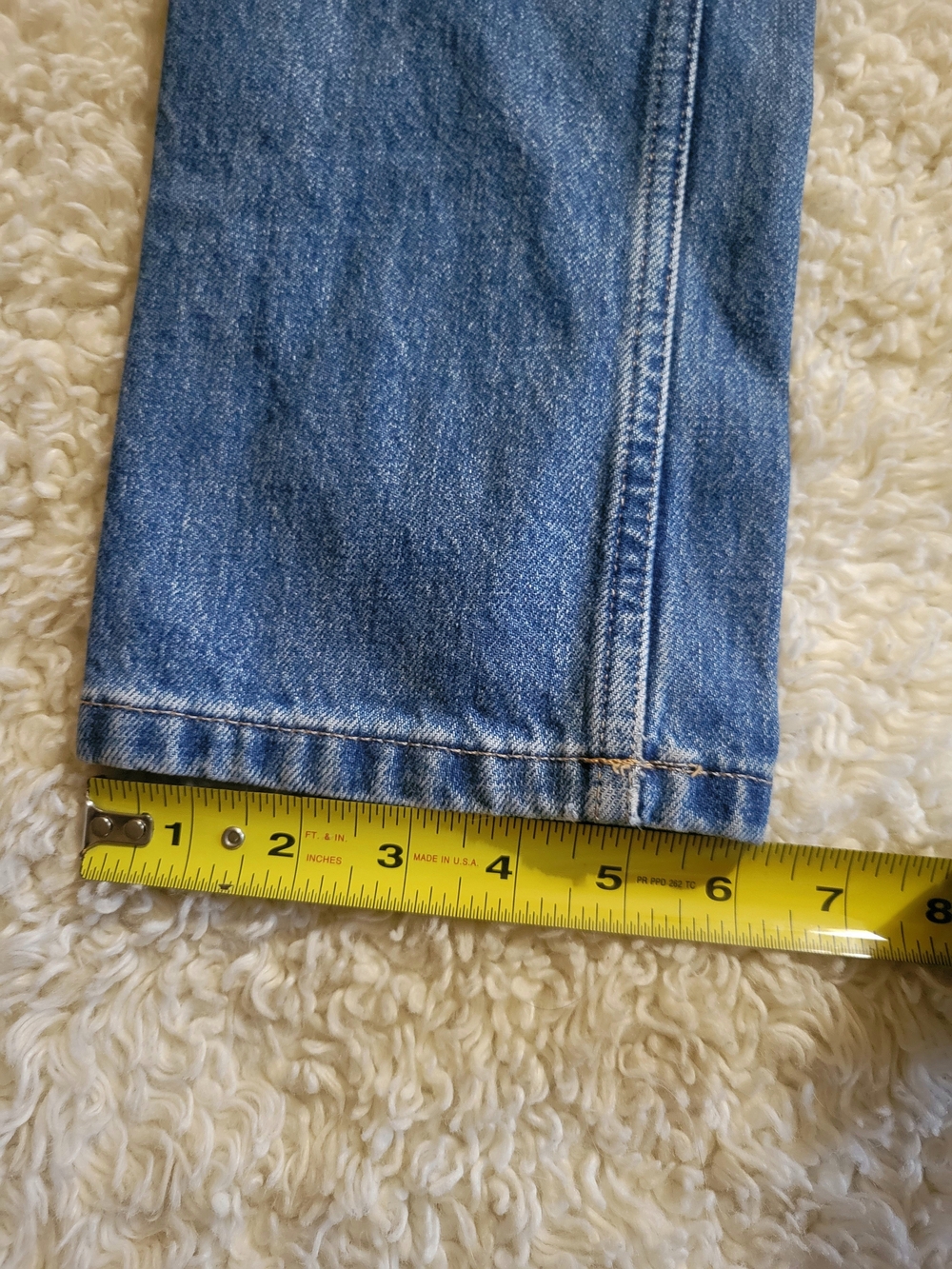Everlane The Cheeky Jeans in Medium Blue Wash | 23 Crop | Inseam 25" Like New - Picture 12 of 15